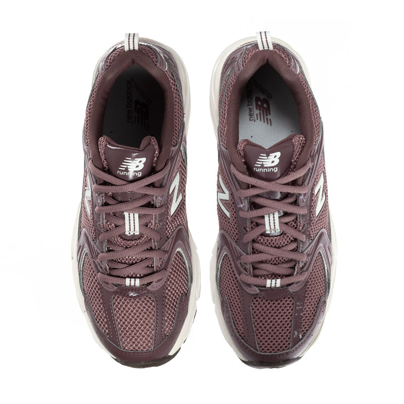 Women’s maroon New Balance 530 wide running shoes, tongue and interior collar detail