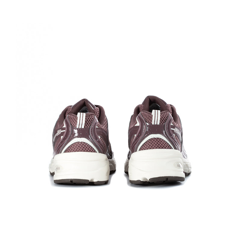 Women’s maroon New Balance 530 wide running shoes, back heel view with stripe tabs