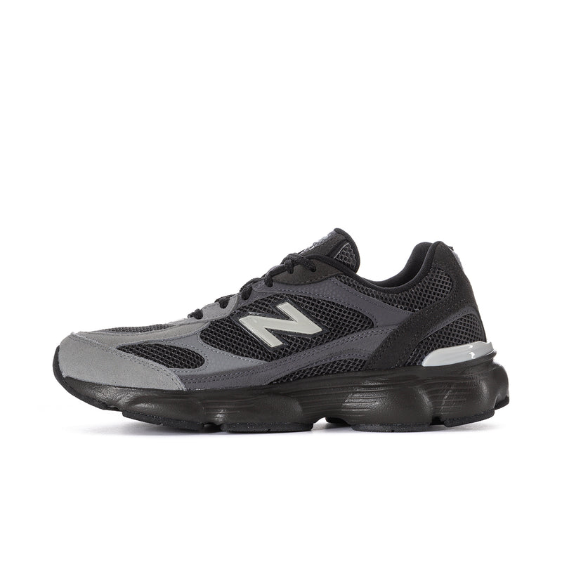 Men's New Balance 603 sneakers, gray toe and dark mesh with N logo and white trim