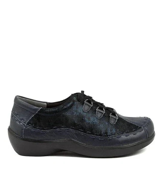 Women's Ziera Allsorts in Navy Swirl. Sku: ZR10017DG8HG