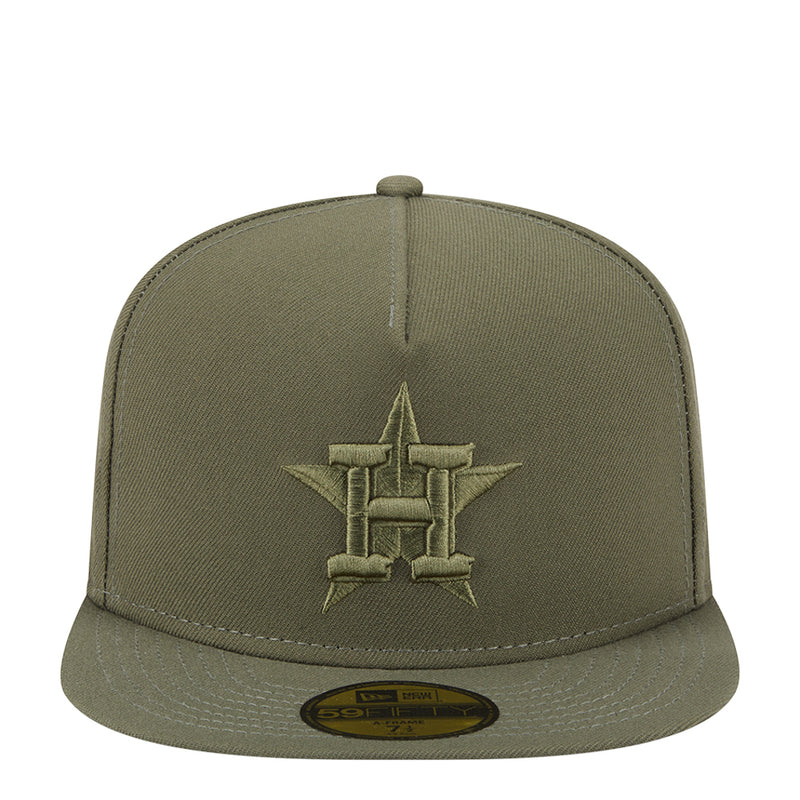 New Olive baseball cap with embroidered star emblem on front panel