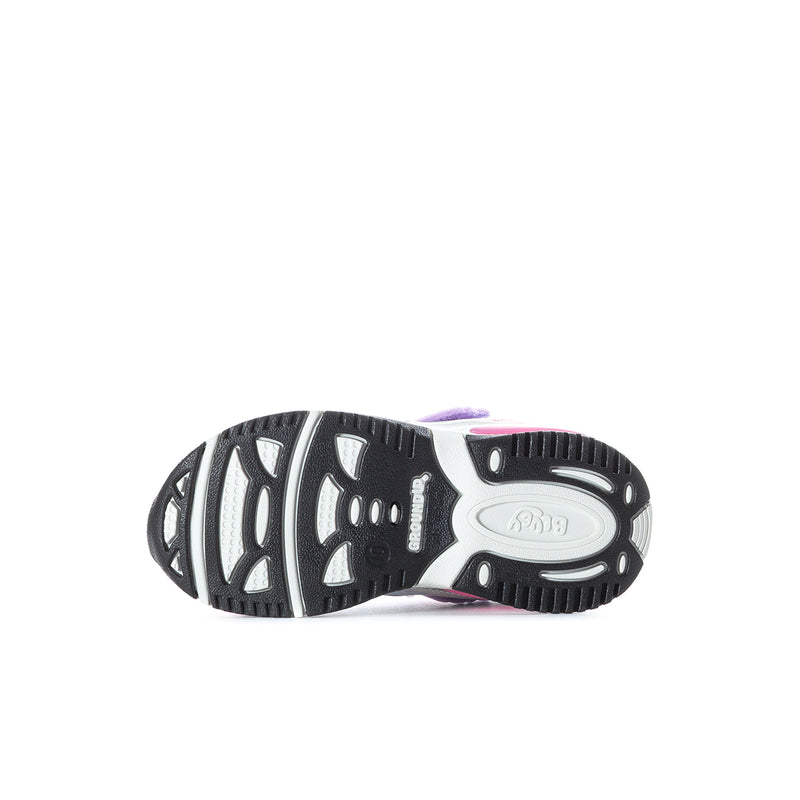 Toddler lighted athletic shoes outsole, black tread with white ridges and logo