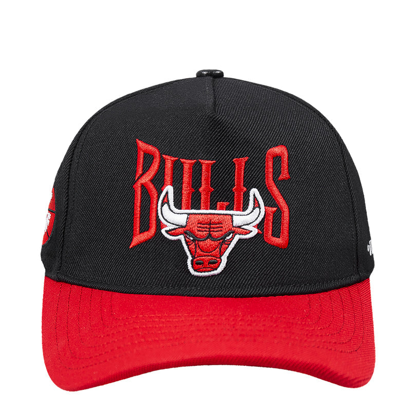Two-tone snapback hat in black with red Bulls logo and red brim