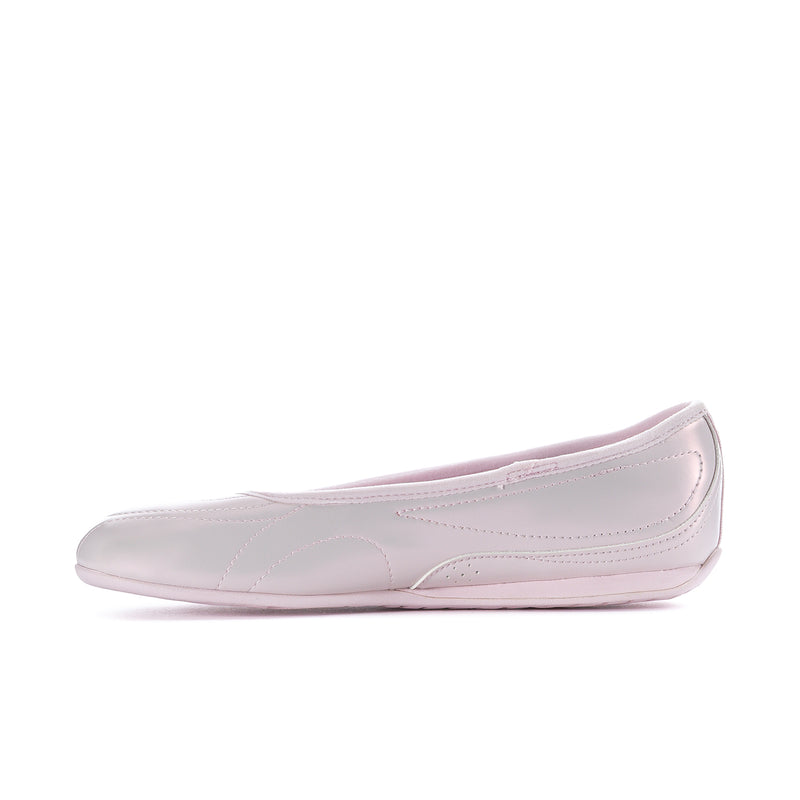 Women's ballet flats, powder pink leather with stitched toe cap and clean side panel.