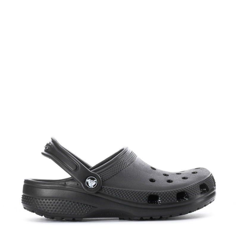 Kids' black clog with side strap and ventilation holes, rubber-like tread sole