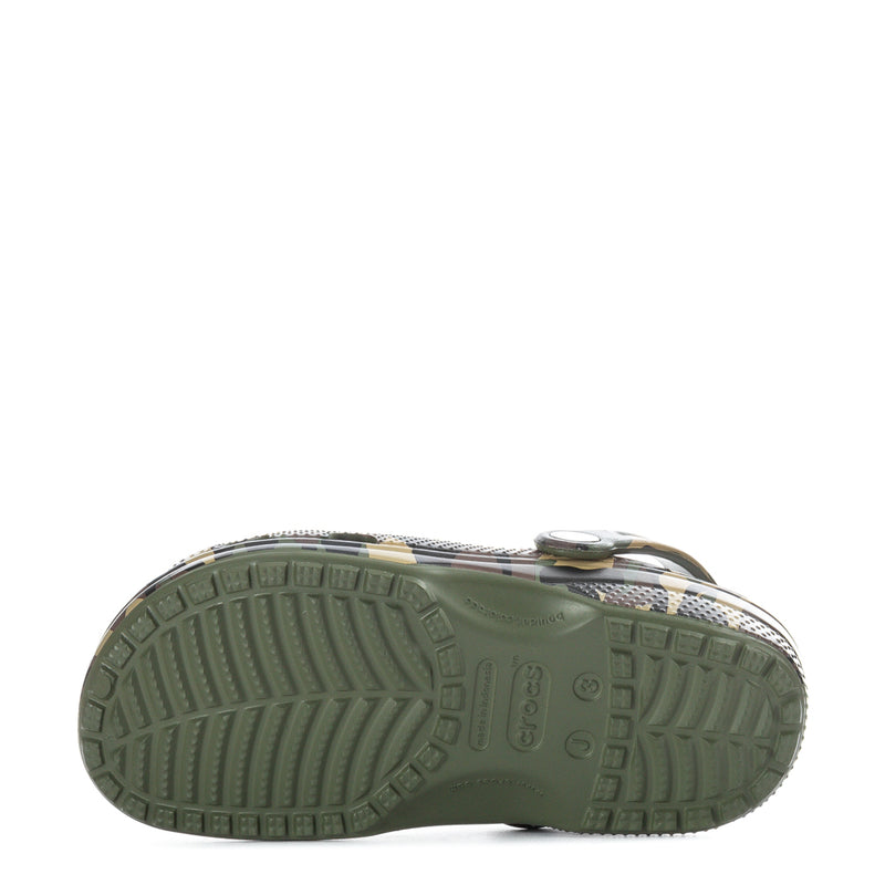 Kids' camo clogs outsole with textured tread and molded traction