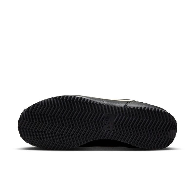 Women's NIKE Cortez sneakers outsole, black rubber tread underside