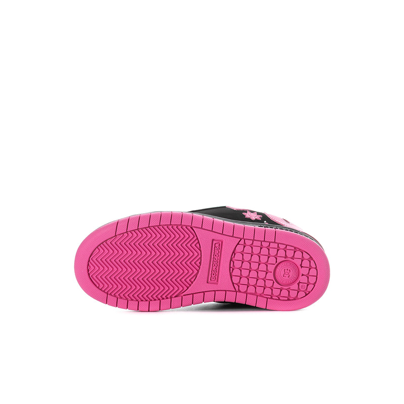 Kids low-top sneakers, pink tread outsole with black upper and pink star