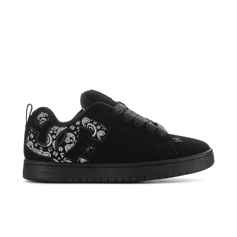 Black low-top lace-up sneakers with patterned side panel and flat rubber sole.