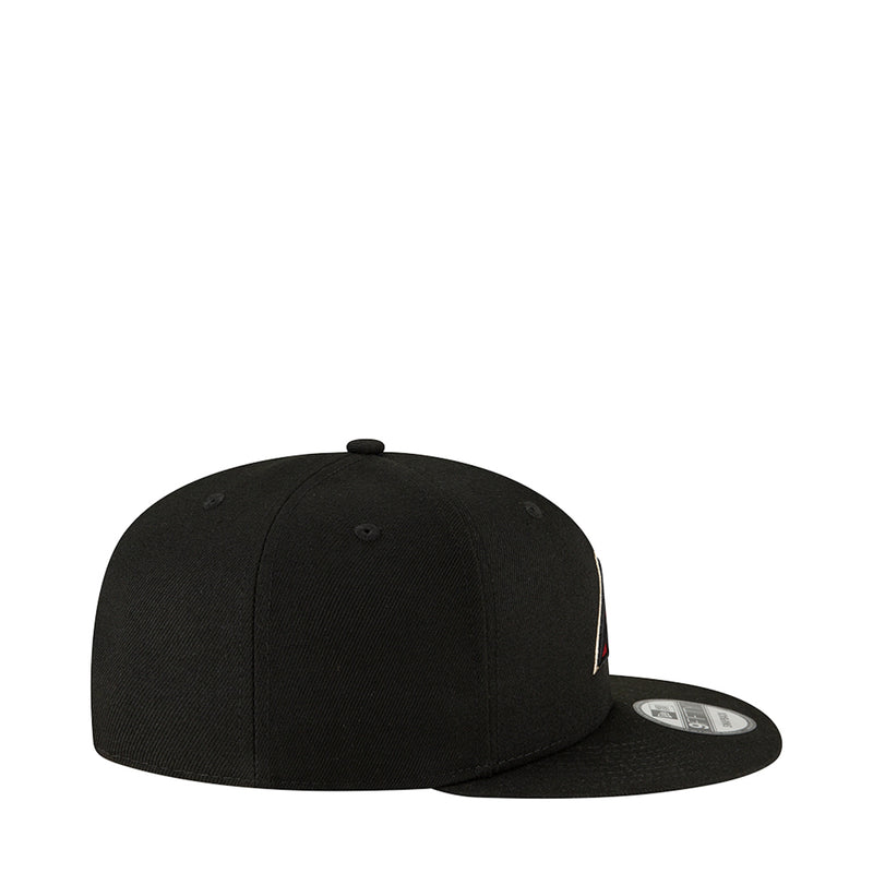 Black baseball cap with side embroidery and curved brim