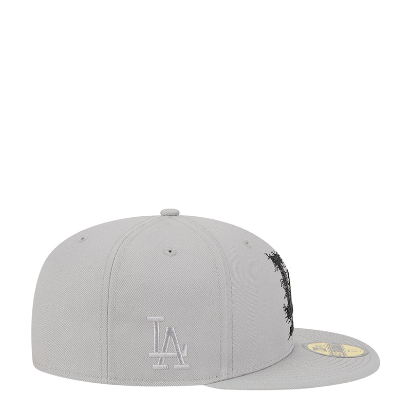 Grey baseball cap with LA embroidery on front panel and flat brim