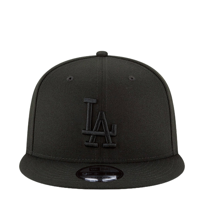 Black baseball cap with raised LA logo on front panel