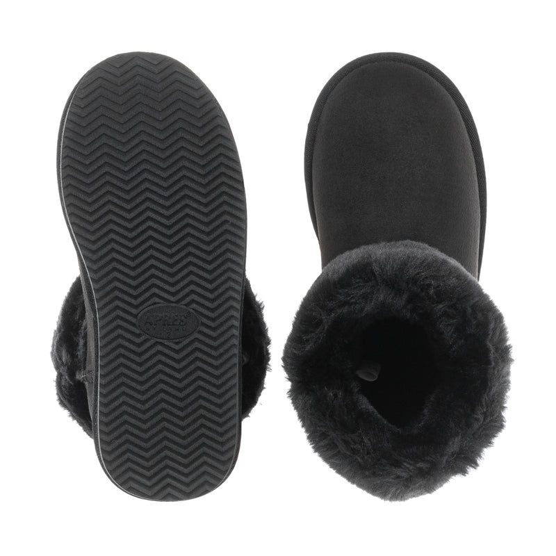 Kids black boot with textured outsole and plush interior faux-fur cuff