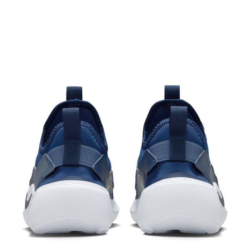 Youth navy sneakers heel view with white midsole and strap detail, Nike logo.