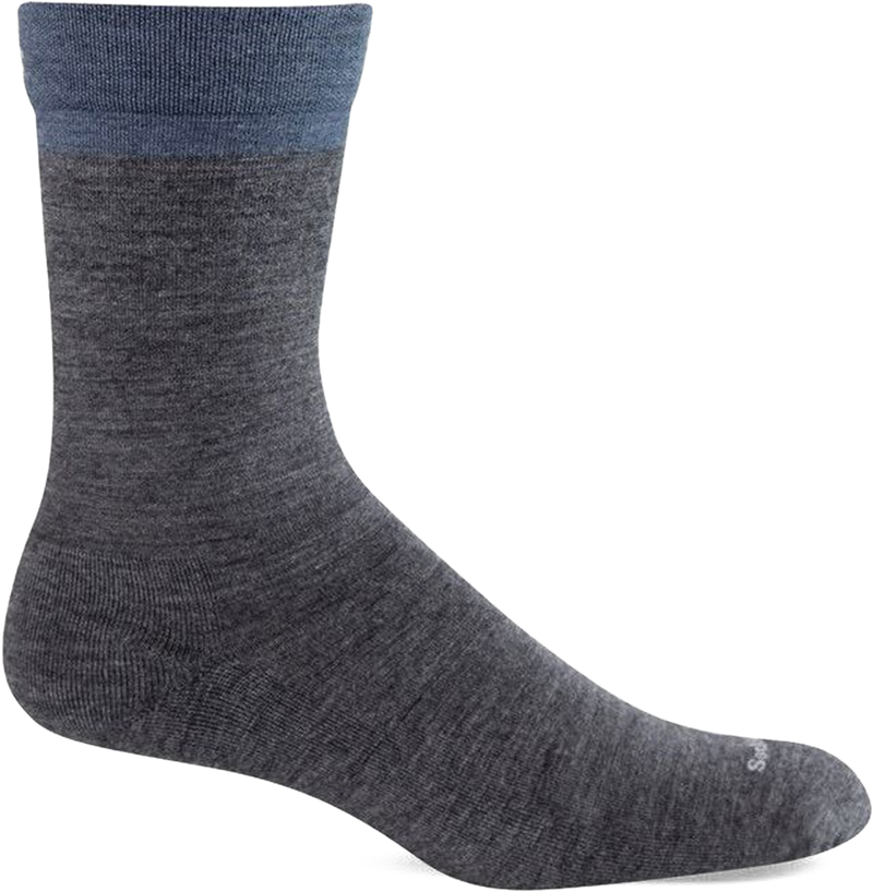 Quarter turn view Men's Sockwell Sock style name Free'n Easy in color Charcoal. Sku: SW111M-850