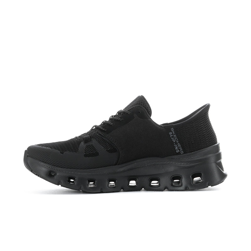 Black women's slip-resistant sneaker with lace-up knit upper and side cushioning