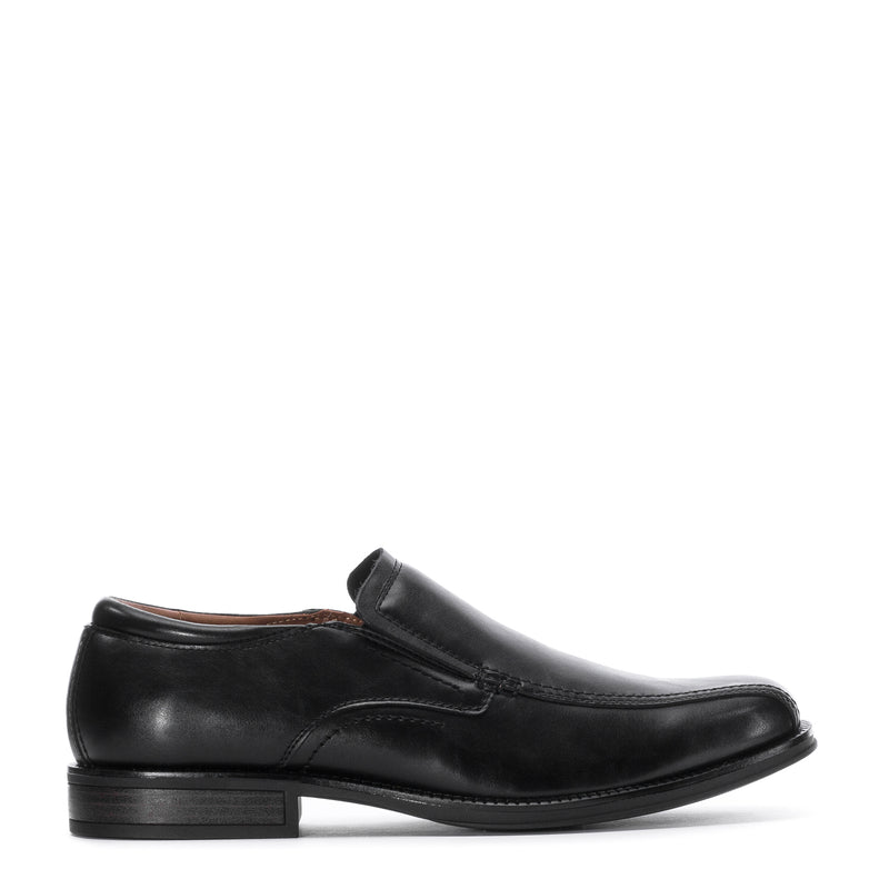 Black men's slip-on loafer shoe with moc toe and low block heel