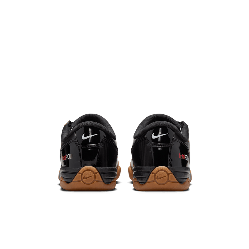 Men's Nike Total 90 “Bred Gradient”