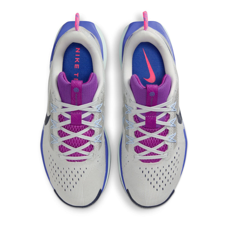 Women's sneakers, light gray with purple collar lining and blue with navy details