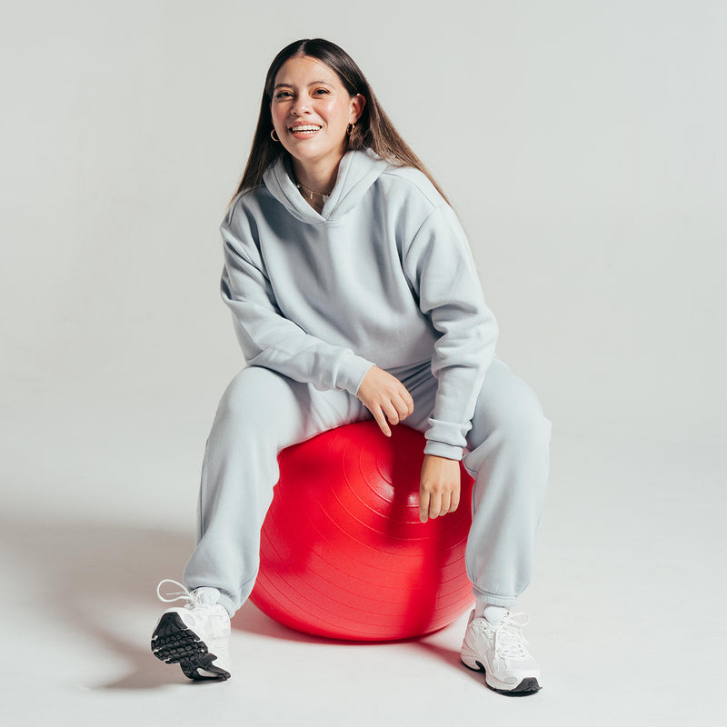 Light blue-gray fleece hoodie, relaxed fit with kangaroo pocket and cuffs