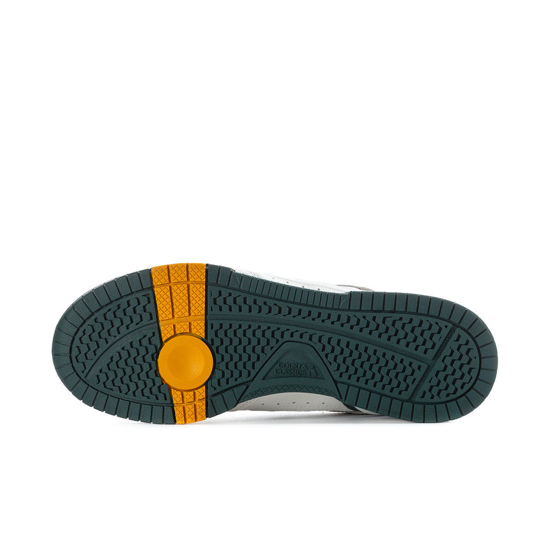 Recoil Targon men's sneakers outsole, dark tread with yellow-orange center stripe
