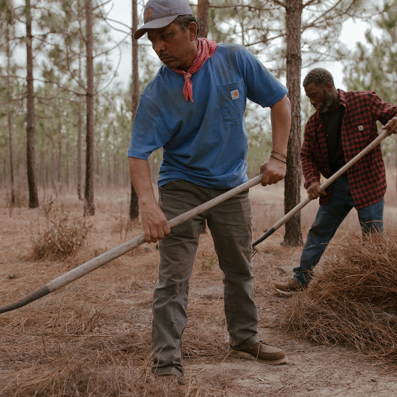 Men's relaxed straight dungaree pants in gravel gray, outdoors workwear with straight cut legs.