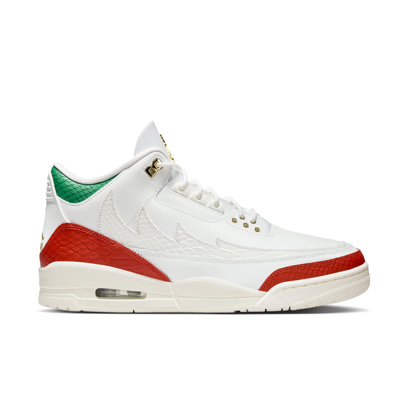 Men's retro sneakers in white with red, green accents, and Air sole unit