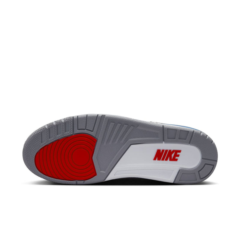 Men's sneaker outsole with red-and-gray tread and NIKE AIR logo