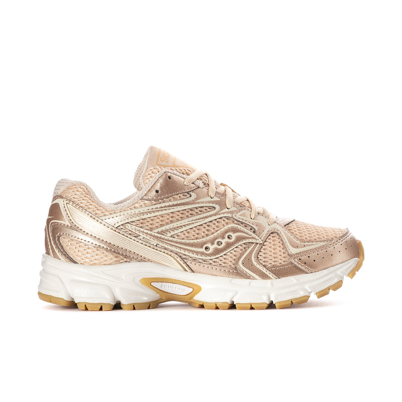 Women’s running sneaker in pearl beige with lace-up front and side logo detail