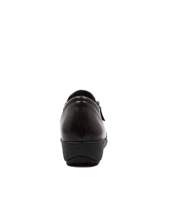 Women's Ziera Sage in Black Leather. Sku: ZR10036BLALE