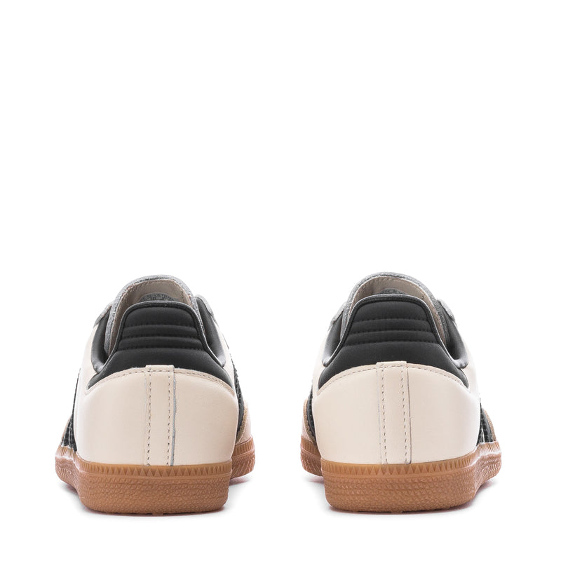 Women's Samba OG sneakers, cream heel and toe with black collar and gum sole