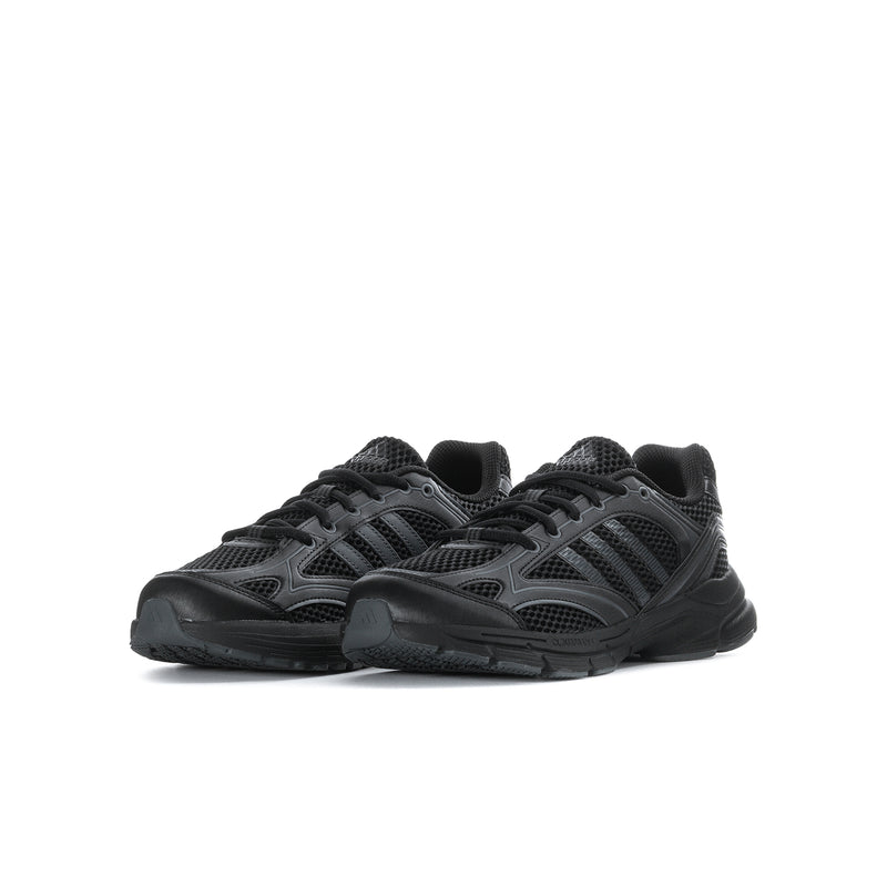 Youth black running sneakers, pair view, lace-up with cushioned tongue