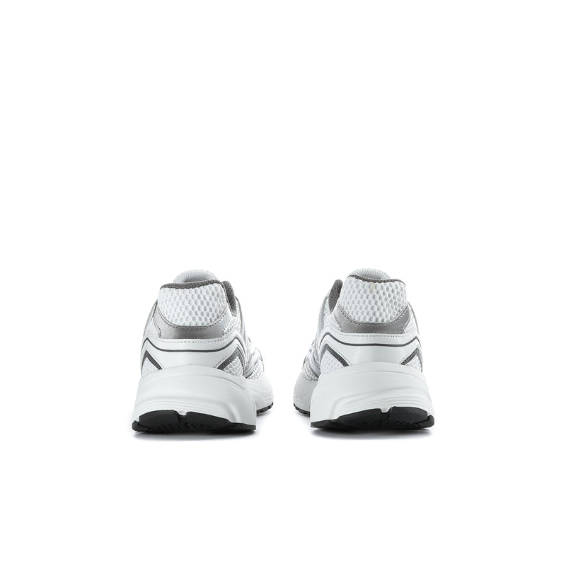 Youth running shoes viewed from heel, light grey uppers with black accent outsole
