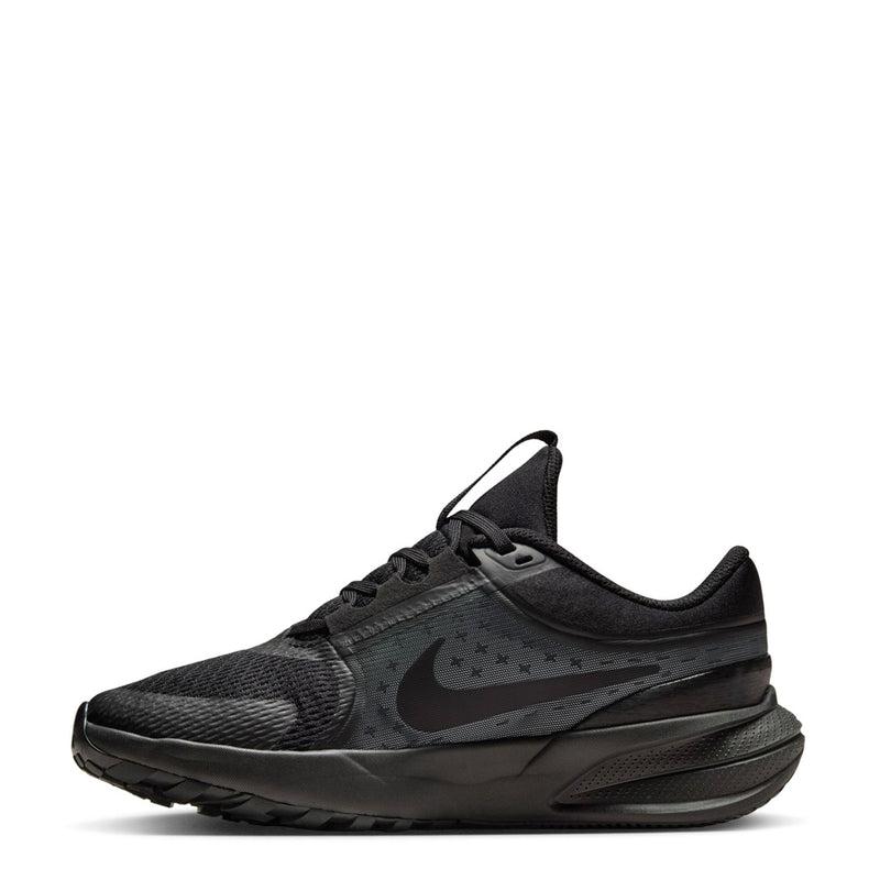 Youth lace-up running sneaker in dark gray-black with low-profile sporty sole