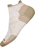 Quarter turn view Women's Smartwool Sock style name Targ Low Ankle in color Moonbeam. Sku: SW003105A81