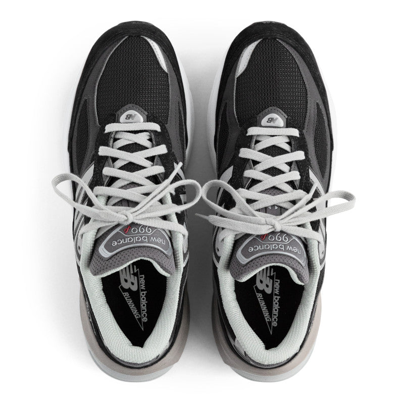 Women's New Balance W990BK6 Double Wide in Black/ White. Sku: W990BK6-2E