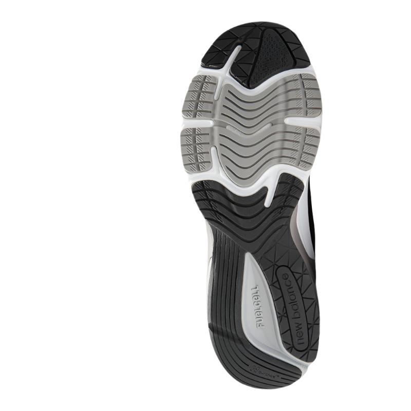 Women's New Balance W990BK6 Double Wide in Black/ White. Sku: W990BK6-2E