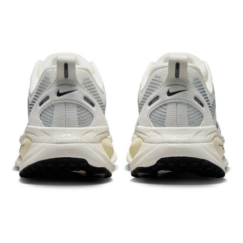 Women's Nike Vomero 18