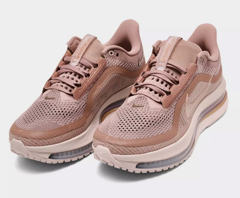 Women's Pegasus Premium