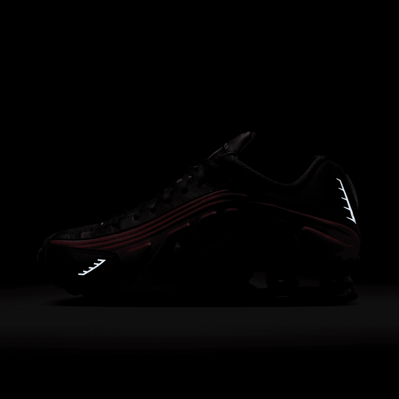 Women's Nike Shox R4 "Black Team Red"