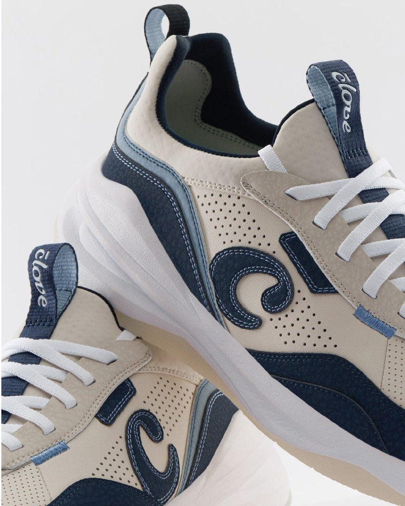 Women's Strada - Sand / Navy / White