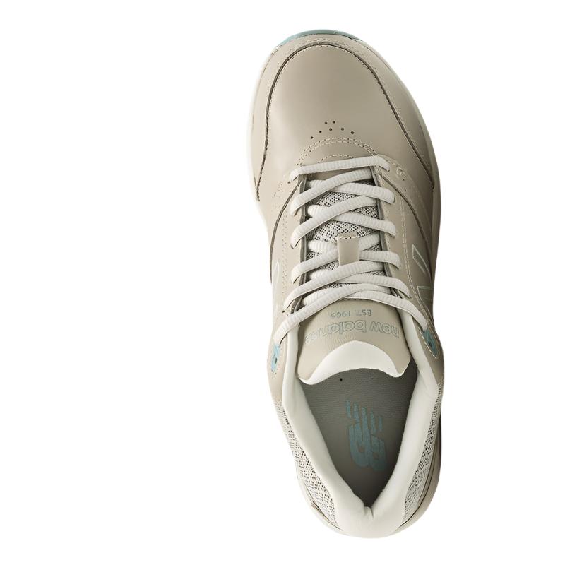 Women's New Balance WW928GR3 Wide in Greige Leather. Sku: WW928GR3